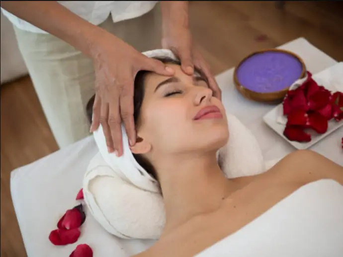 Home spa Indore me female se massage aur body to body massage near me by expert therapists. Indore private massage me extra massage near me aur female to male massage for relaxation.